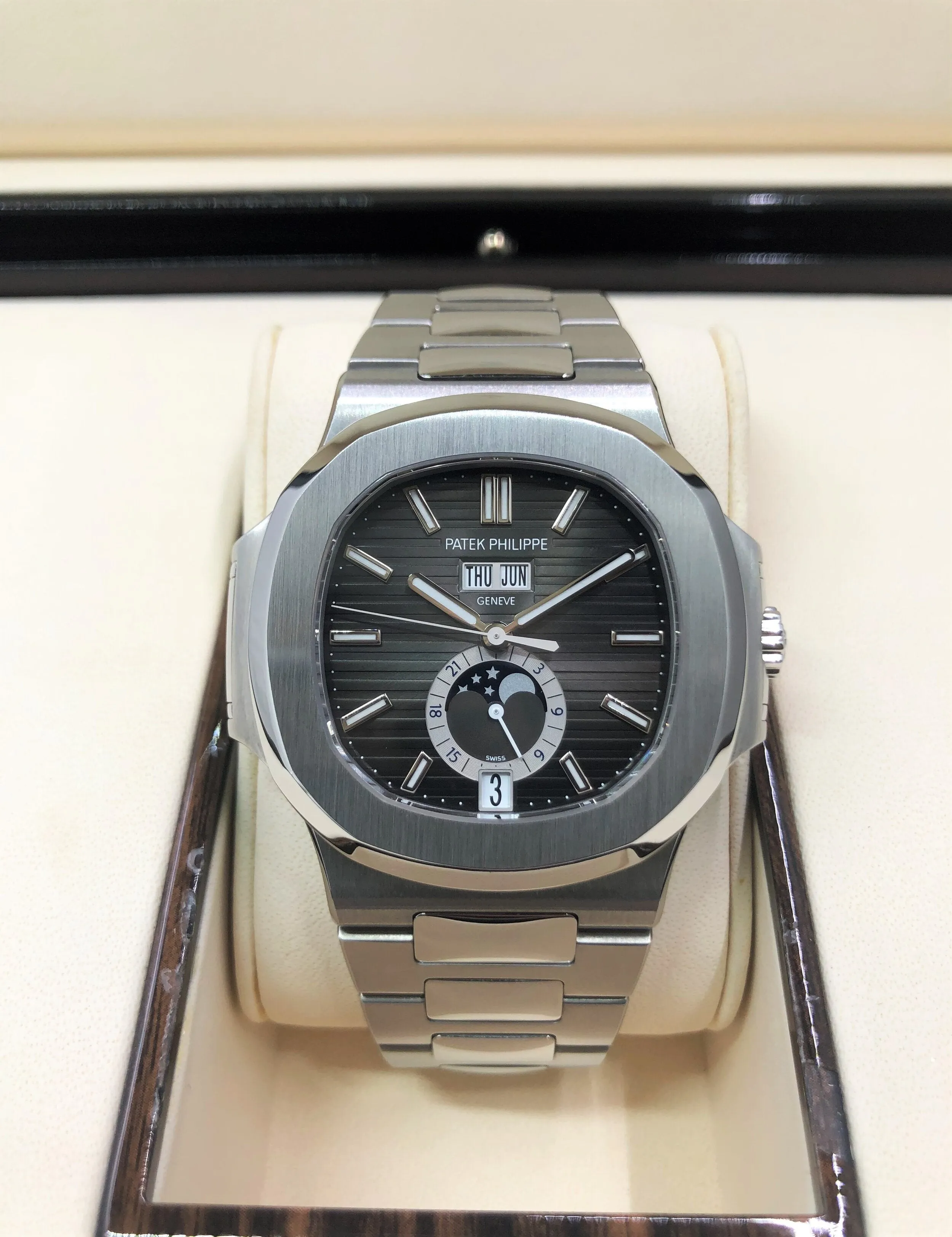 2015 Patek Philippe Nautilus