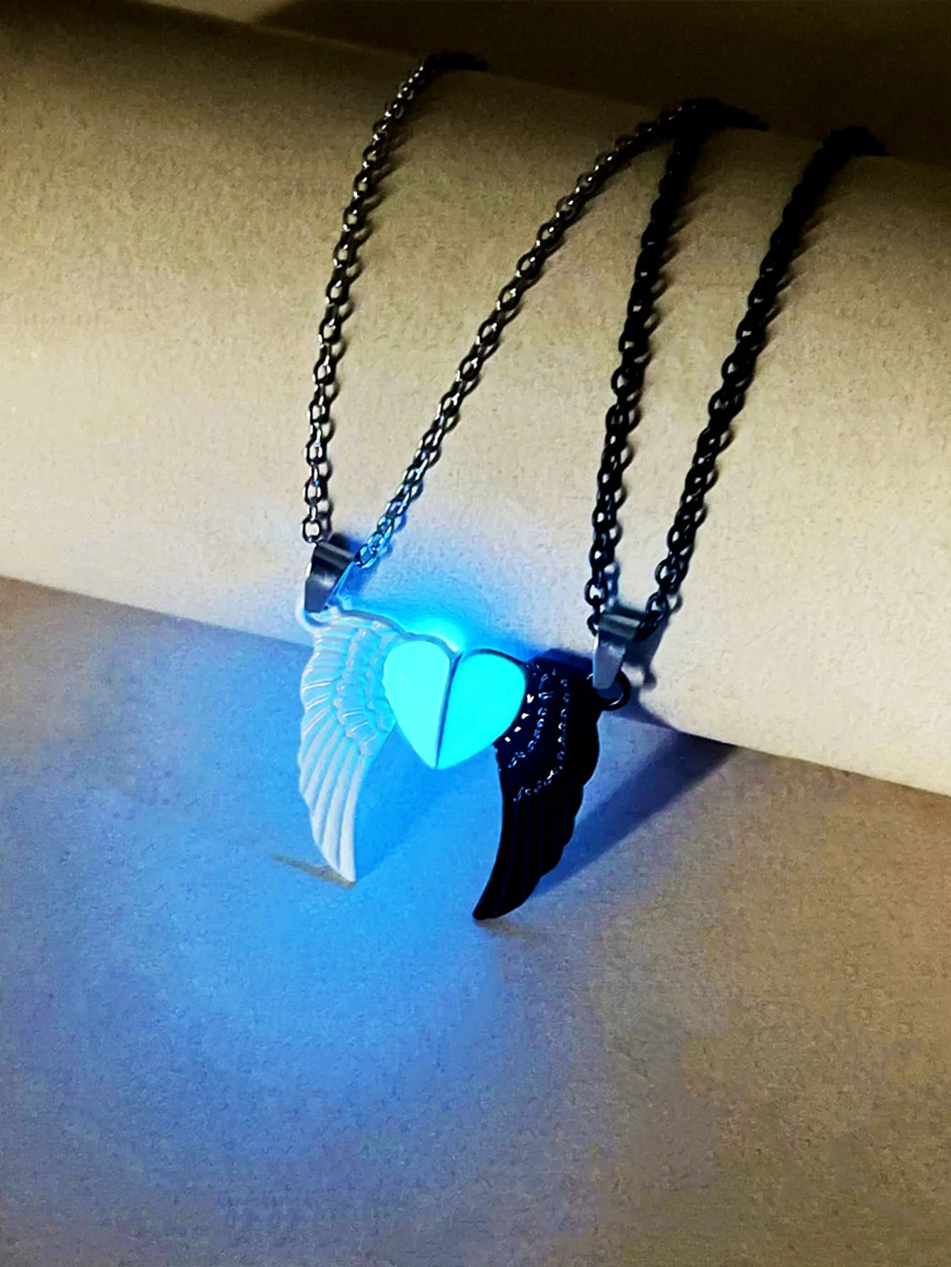 2pcs/set Couples Love Glow In The Dark Angel Wings Cute Stainless Steel Chain